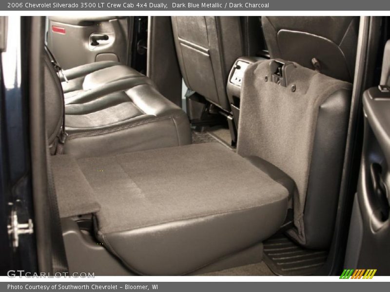 Dark Blue Metallic / Dark Charcoal 2006 Chevrolet Silverado 3500 LT Crew Cab 4x4 Dually