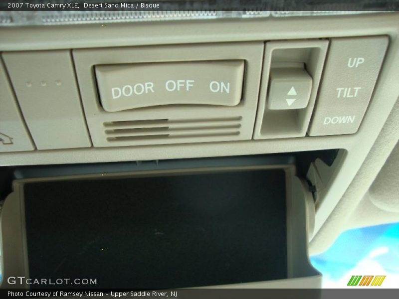 Desert Sand Mica / Bisque 2007 Toyota Camry XLE