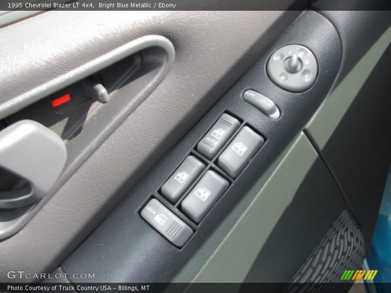 Bright Blue Metallic / Ebony 1995 Chevrolet Blazer LT 4x4