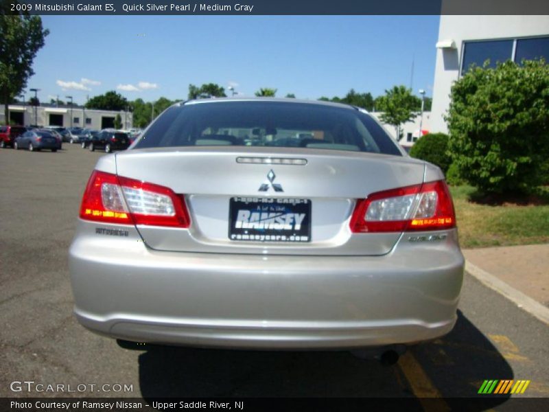 Quick Silver Pearl / Medium Gray 2009 Mitsubishi Galant ES