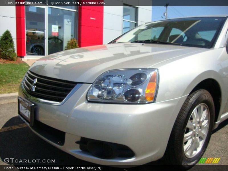 Quick Silver Pearl / Medium Gray 2009 Mitsubishi Galant ES