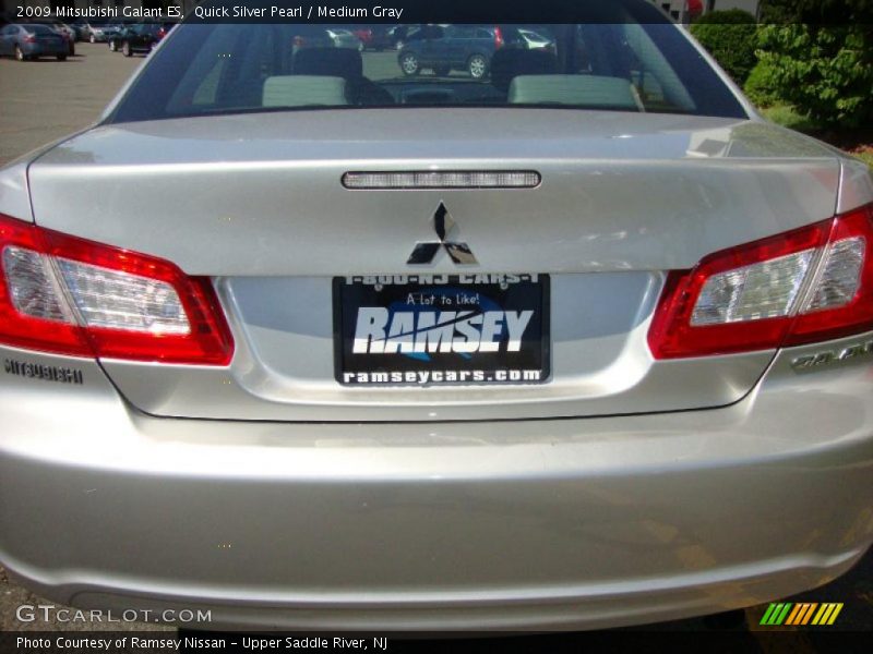 Quick Silver Pearl / Medium Gray 2009 Mitsubishi Galant ES