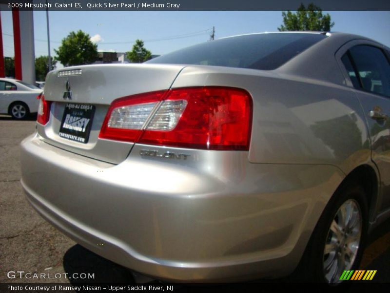 Quick Silver Pearl / Medium Gray 2009 Mitsubishi Galant ES