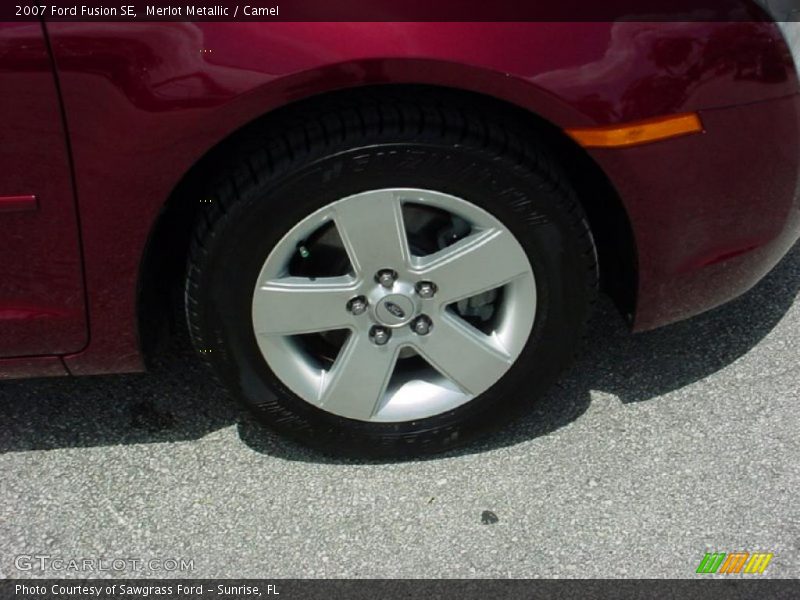 Merlot Metallic / Camel 2007 Ford Fusion SE