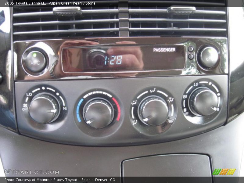 Aspen Green Pearl / Stone 2005 Toyota Sienna LE