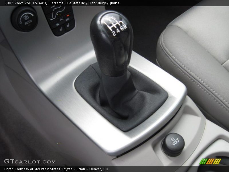 Barrents Blue Metallic / Dark Beige/Quartz 2007 Volvo V50 T5 AWD