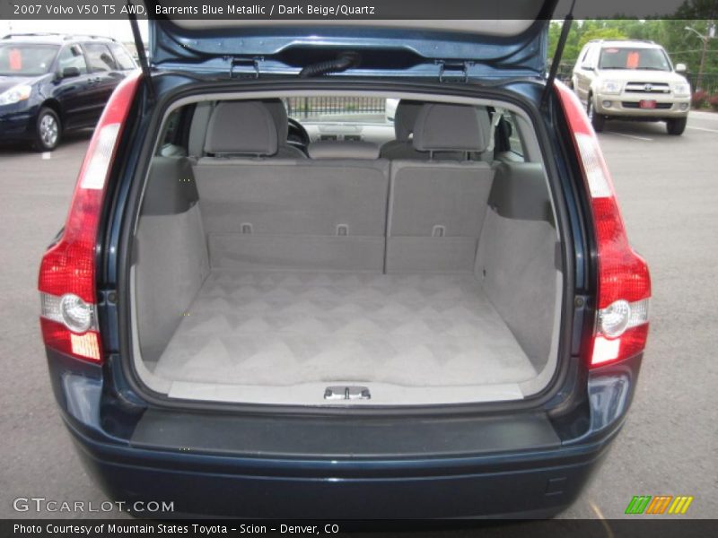 Barrents Blue Metallic / Dark Beige/Quartz 2007 Volvo V50 T5 AWD