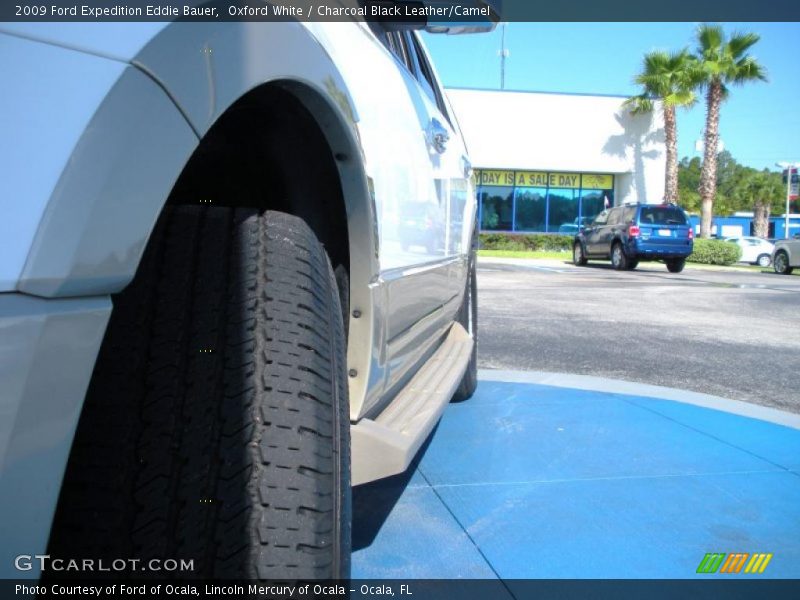 Oxford White / Charcoal Black Leather/Camel 2009 Ford Expedition Eddie Bauer