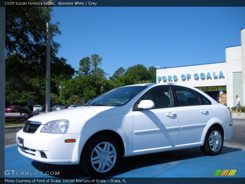 Absolute White / Grey 2006 Suzuki Forenza Sedan