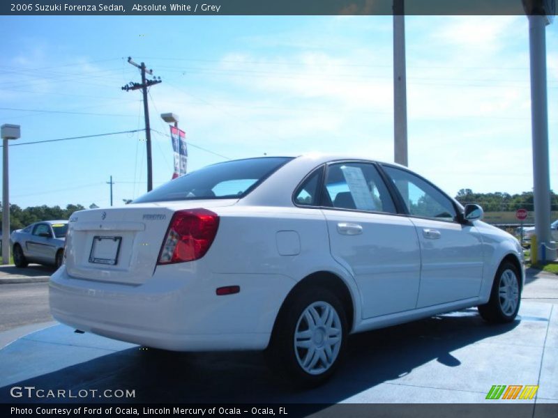 Absolute White / Grey 2006 Suzuki Forenza Sedan