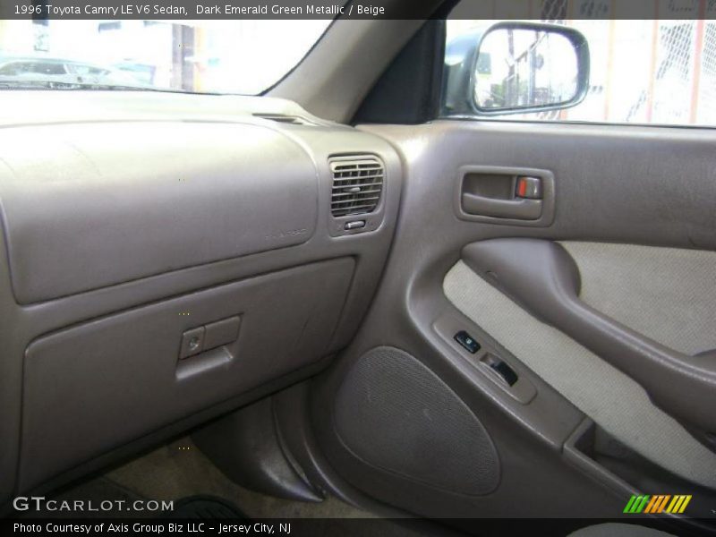 Dark Emerald Green Metallic / Beige 1996 Toyota Camry LE V6 Sedan