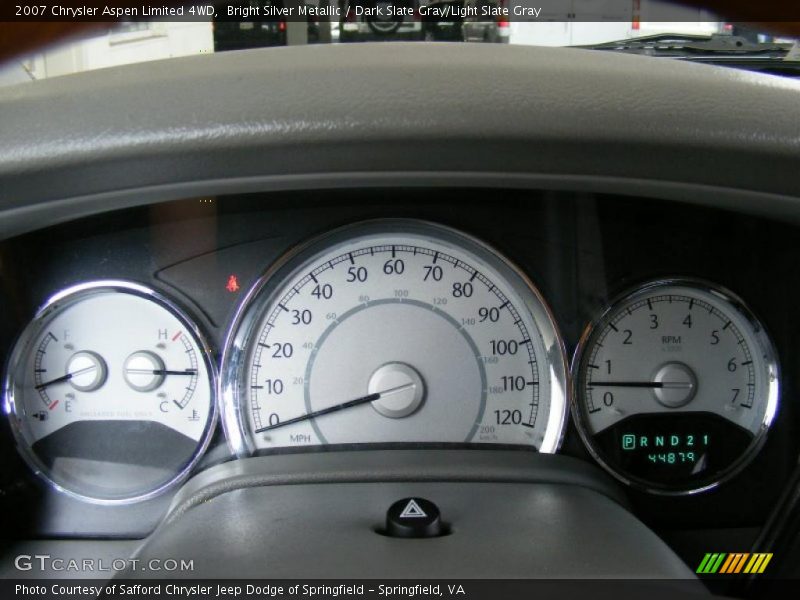 Bright Silver Metallic / Dark Slate Gray/Light Slate Gray 2007 Chrysler Aspen Limited 4WD