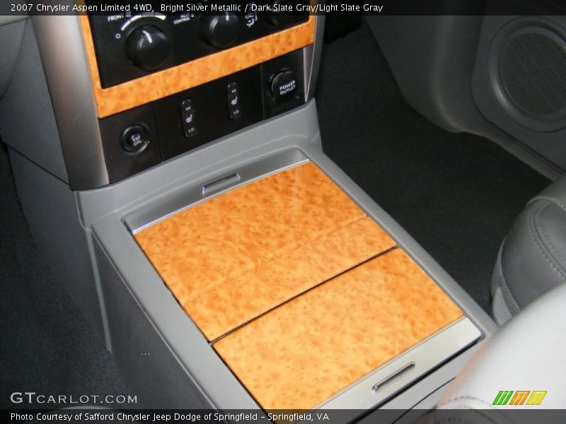 Bright Silver Metallic / Dark Slate Gray/Light Slate Gray 2007 Chrysler Aspen Limited 4WD