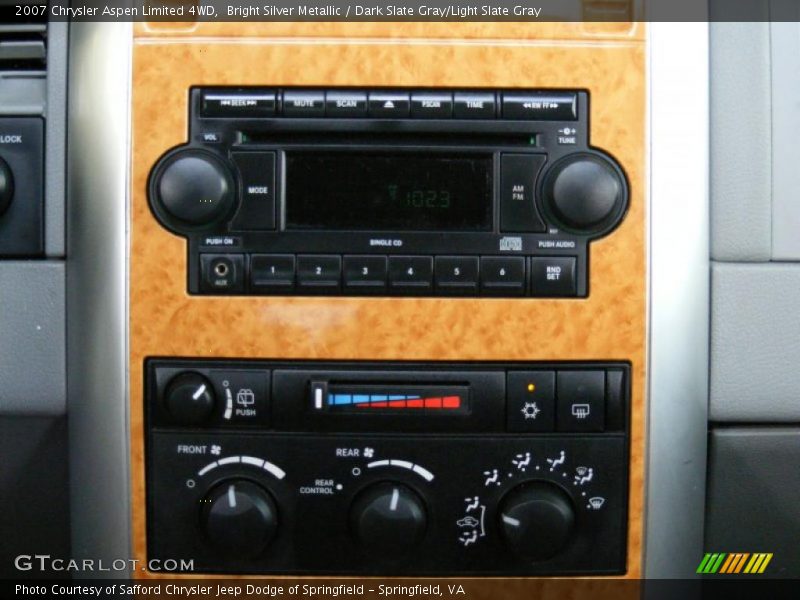 Bright Silver Metallic / Dark Slate Gray/Light Slate Gray 2007 Chrysler Aspen Limited 4WD