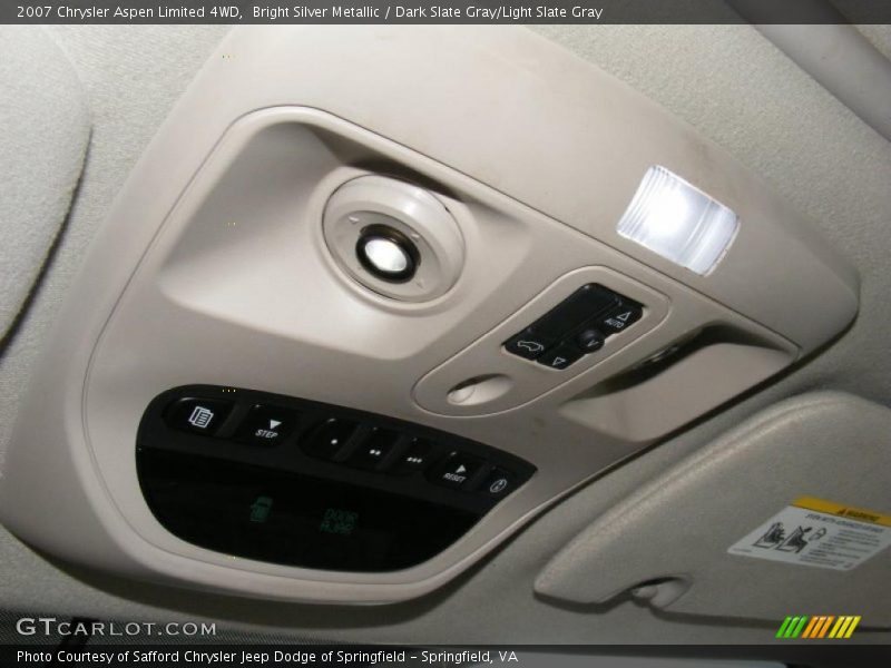 Bright Silver Metallic / Dark Slate Gray/Light Slate Gray 2007 Chrysler Aspen Limited 4WD