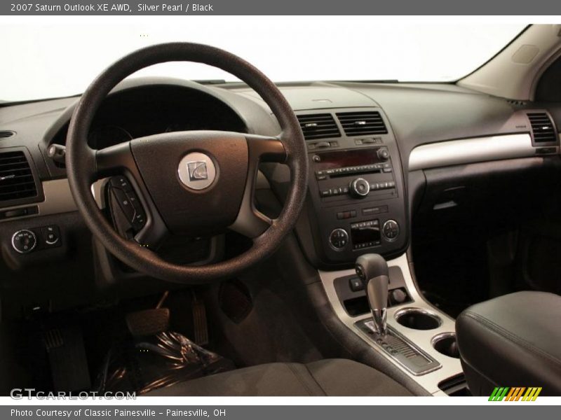 Silver Pearl / Black 2007 Saturn Outlook XE AWD