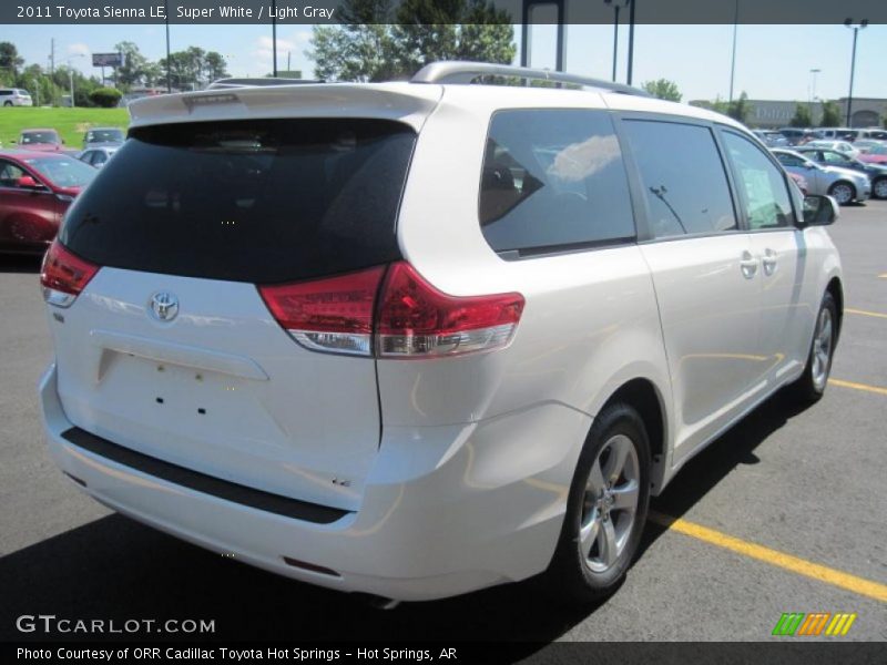 Super White / Light Gray 2011 Toyota Sienna LE
