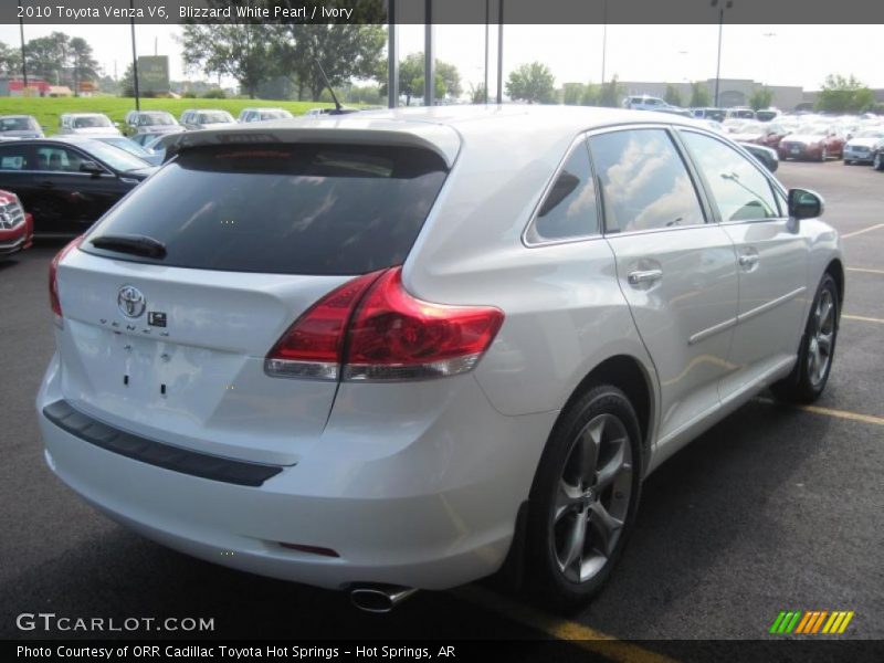 Blizzard White Pearl / Ivory 2010 Toyota Venza V6