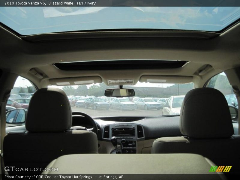 Blizzard White Pearl / Ivory 2010 Toyota Venza V6