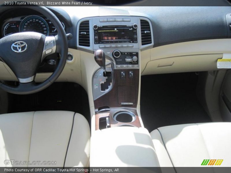 Blizzard White Pearl / Ivory 2010 Toyota Venza V6