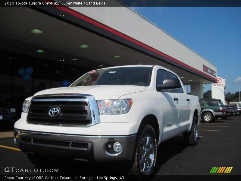 Super White / Sand Beige 2010 Toyota Tundra CrewMax