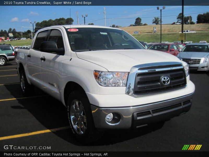 Super White / Sand Beige 2010 Toyota Tundra CrewMax