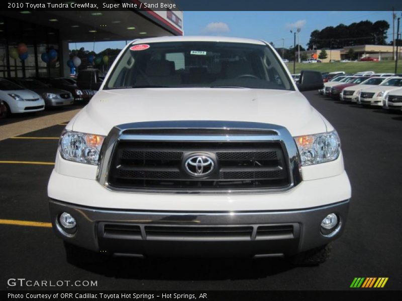 Super White / Sand Beige 2010 Toyota Tundra CrewMax