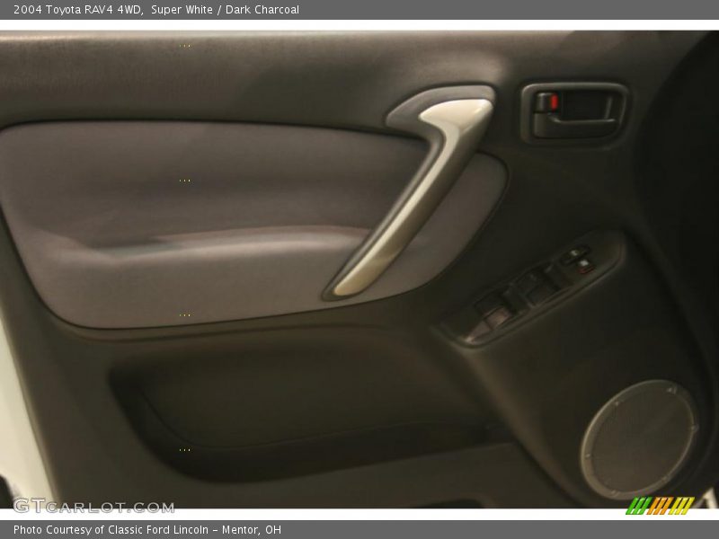 Super White / Dark Charcoal 2004 Toyota RAV4 4WD