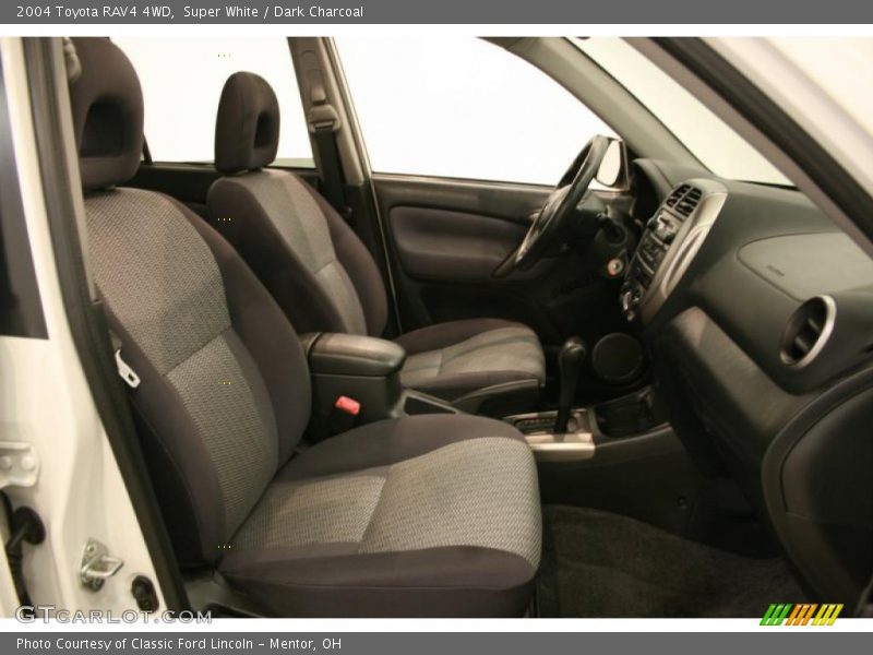 Super White / Dark Charcoal 2004 Toyota RAV4 4WD