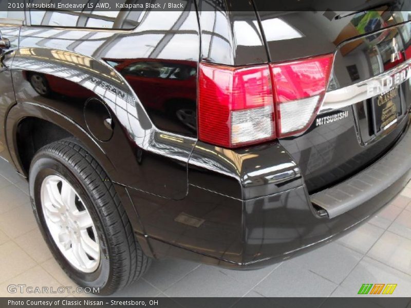Kalapana Black / Black 2010 Mitsubishi Endeavor LS AWD
