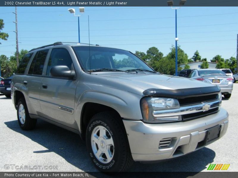 Light Pewter Metallic / Light Pewter 2002 Chevrolet TrailBlazer LS 4x4