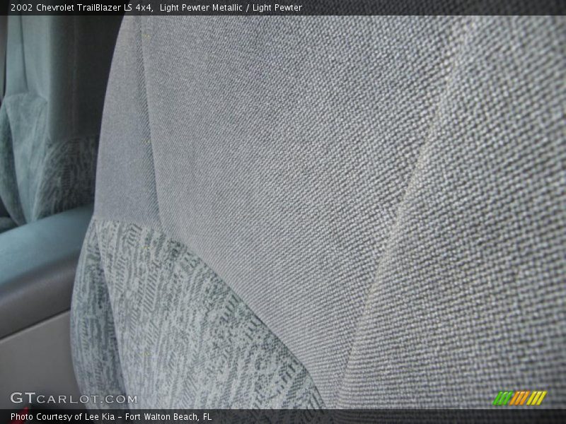 Light Pewter Metallic / Light Pewter 2002 Chevrolet TrailBlazer LS 4x4