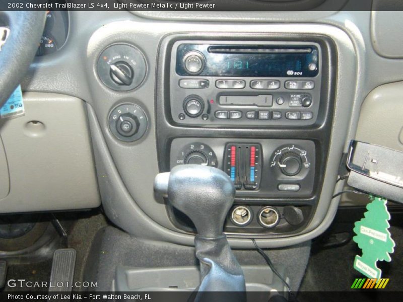 Light Pewter Metallic / Light Pewter 2002 Chevrolet TrailBlazer LS 4x4