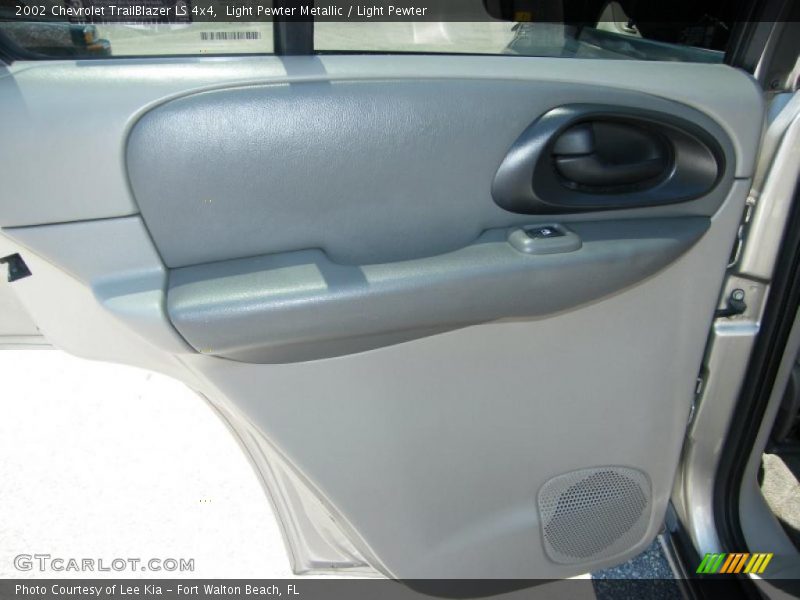 Light Pewter Metallic / Light Pewter 2002 Chevrolet TrailBlazer LS 4x4