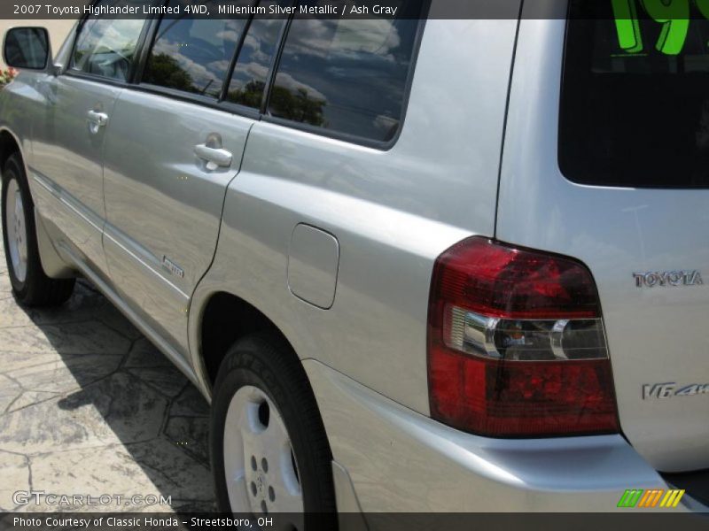 Millenium Silver Metallic / Ash Gray 2007 Toyota Highlander Limited 4WD