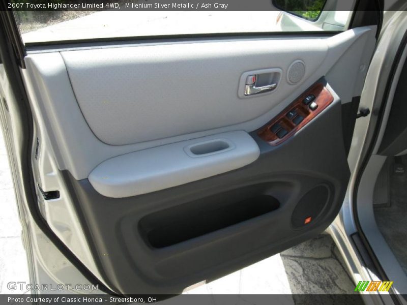 Millenium Silver Metallic / Ash Gray 2007 Toyota Highlander Limited 4WD
