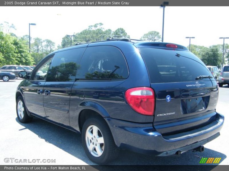Midnight Blue Pearl / Medium Slate Gray 2005 Dodge Grand Caravan SXT