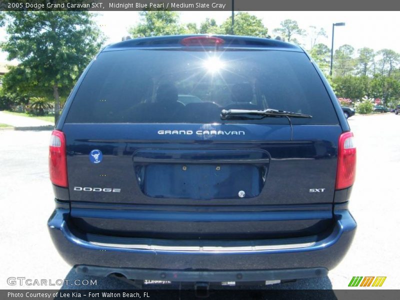 Midnight Blue Pearl / Medium Slate Gray 2005 Dodge Grand Caravan SXT