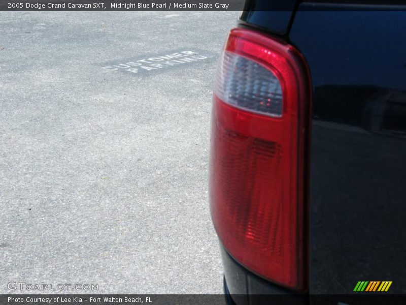 Midnight Blue Pearl / Medium Slate Gray 2005 Dodge Grand Caravan SXT