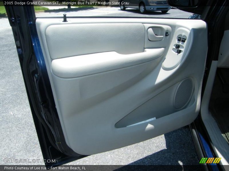Midnight Blue Pearl / Medium Slate Gray 2005 Dodge Grand Caravan SXT