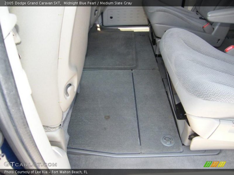Midnight Blue Pearl / Medium Slate Gray 2005 Dodge Grand Caravan SXT
