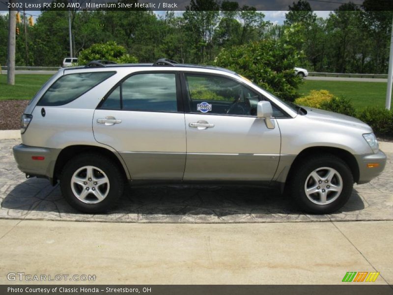 Millennium Silver Metallic / Black 2002 Lexus RX 300 AWD