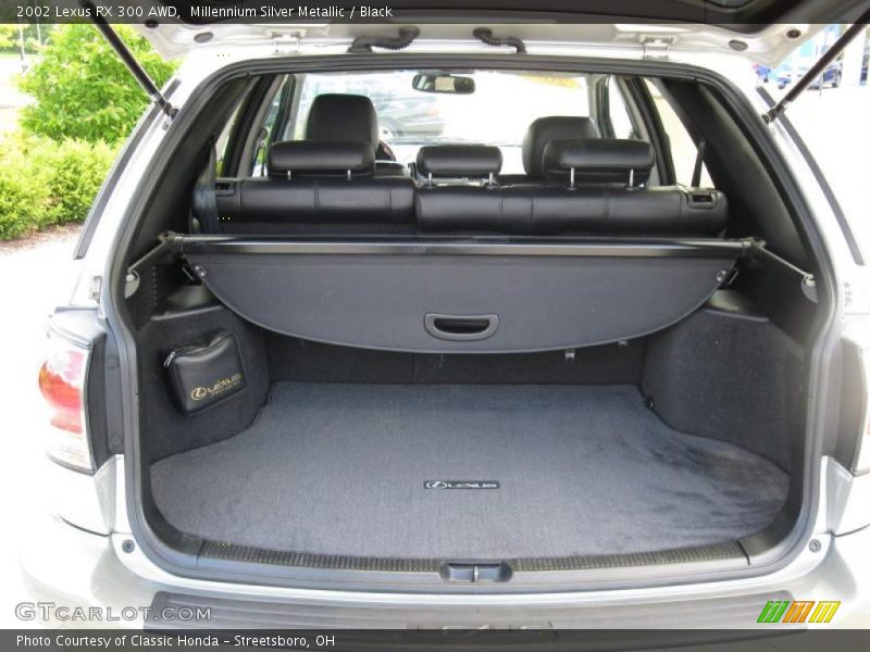 Millennium Silver Metallic / Black 2002 Lexus RX 300 AWD