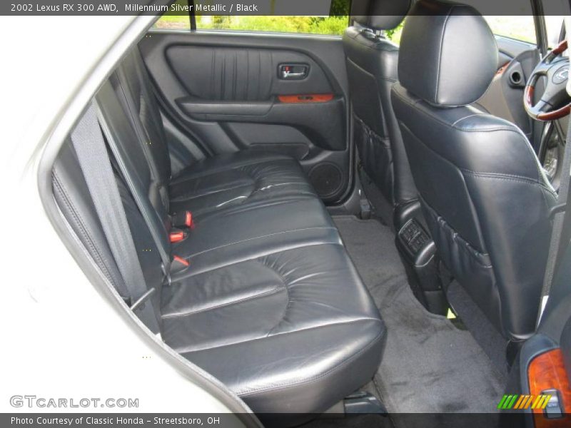 Millennium Silver Metallic / Black 2002 Lexus RX 300 AWD