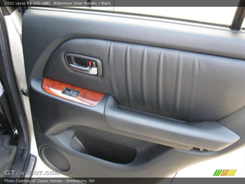 Millennium Silver Metallic / Black 2002 Lexus RX 300 AWD