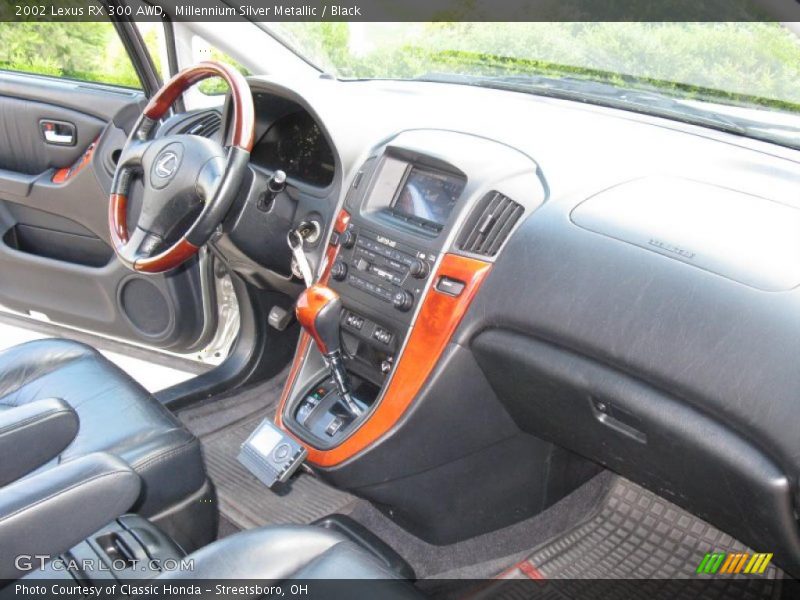 Millennium Silver Metallic / Black 2002 Lexus RX 300 AWD