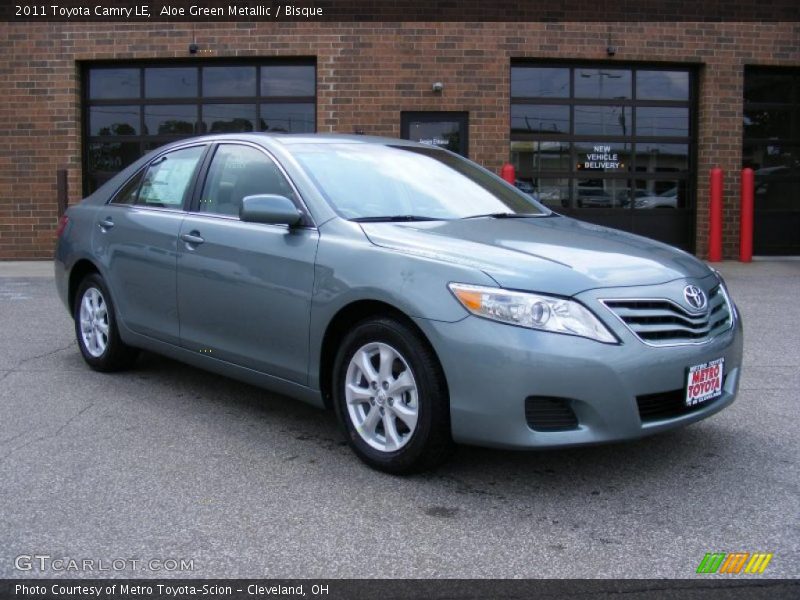 Aloe Green Metallic / Bisque 2011 Toyota Camry LE