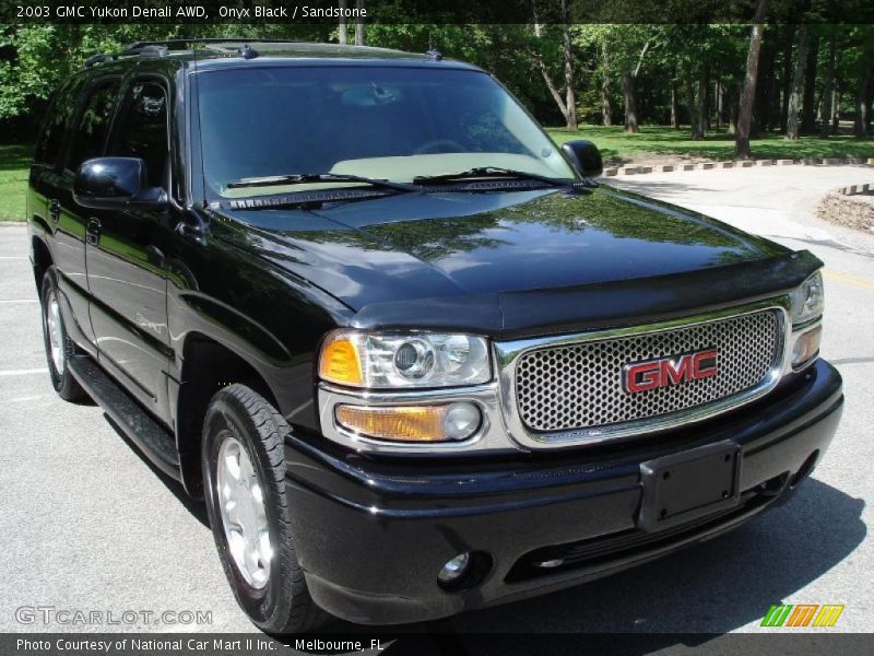 Onyx Black / Sandstone 2003 GMC Yukon Denali AWD