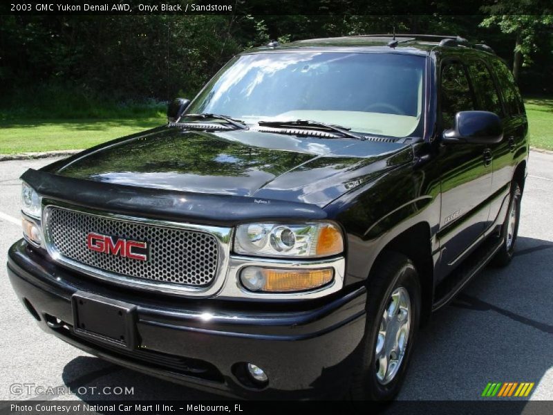 Onyx Black / Sandstone 2003 GMC Yukon Denali AWD