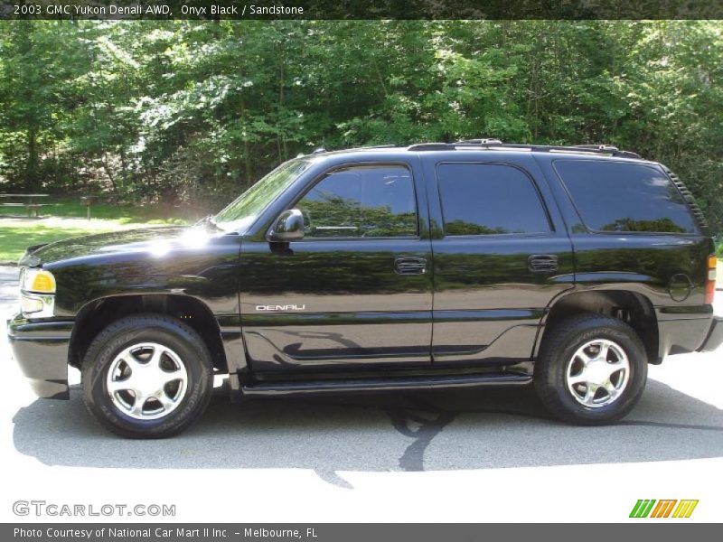 Onyx Black / Sandstone 2003 GMC Yukon Denali AWD